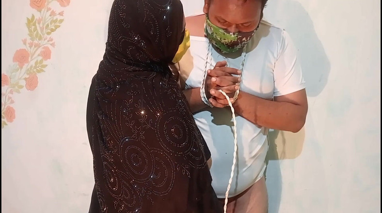 Gulaab: みんなにハードセックス