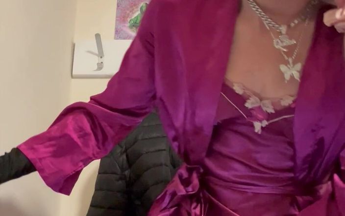 Jessica silk: Jess Silk Rides假阳具