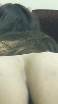 포르노를 보고 있는 형부 앞에서 옷 바꿔주기