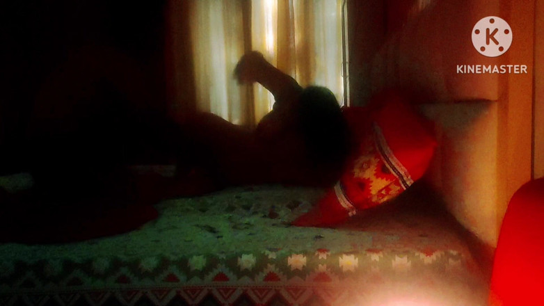 Ankita10000: Bhabhi v noci na líbánkách s velkým černým pérem, část 3