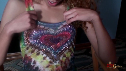 ATKIngdom: Lesbička v zákulisí – akingdom