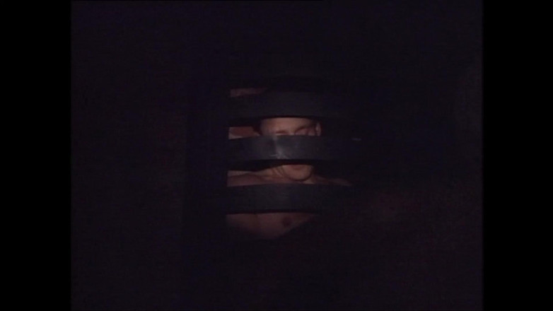 Bizzarre World: Retro-MILF mit schönen titten im dunkeln gefickt und von großem...