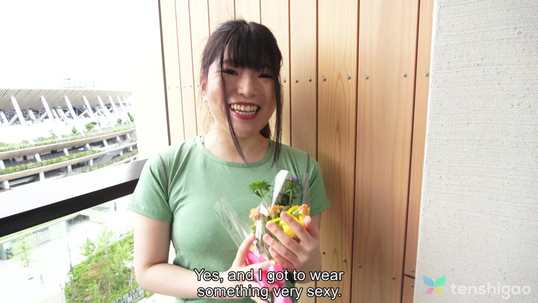 Tenshigao: Japanese Babe Kaho Hamazaki Is in Her Costume and Wanting...