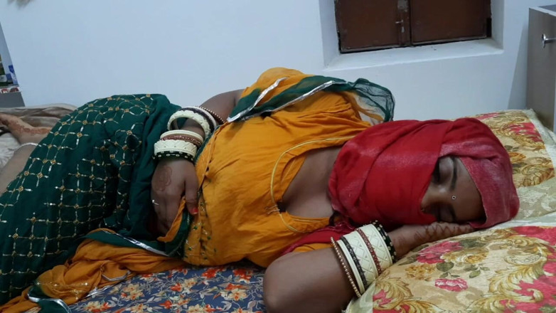 S Kavita darling: Hintli kız ve erkek arkadaş sorunsuz sikişiyor