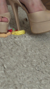 Sadistic Toy Crush Fun for Naughty Blonde Amber!