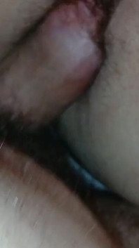 Jak pěkné, když se pták protahuje ráno, jakmile se probudím!