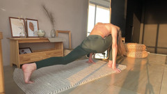 Skinny_lady69: Велетень у легінсах, верблюжа лапка