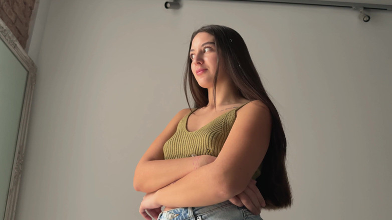 Sugary Kitty: Ho scopato la sorellastra e la figa creampie ma è stato...