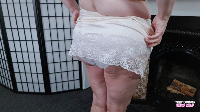 BBW_Wife: Velká prsa a bílé kalhotky - zralá nevinná bbw manželka Všechna...