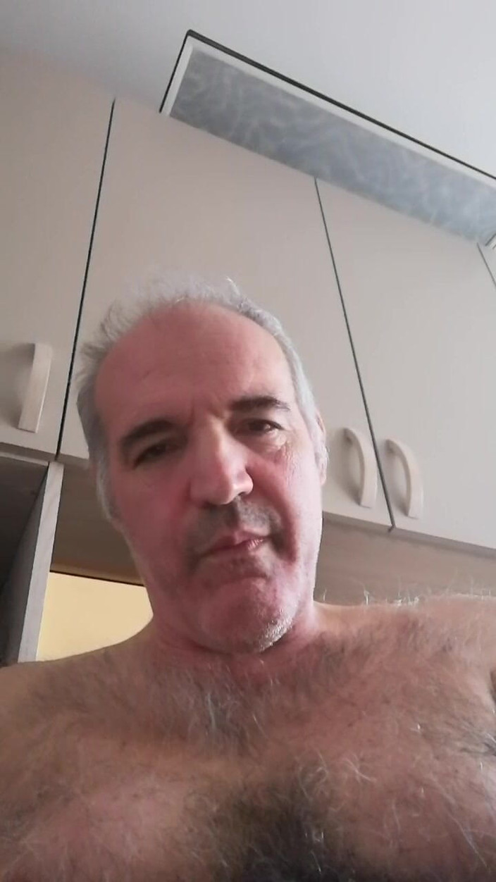 Setesesso7: Hand op en neer en trek al je harde pik...