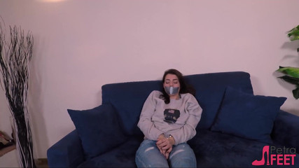 Foot Fetish HD: Picioarele Petrei în robie cu bandă