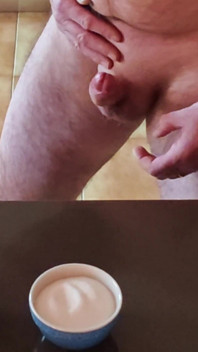 Cicci77 After Having Collected More Than 100 Grams of Pedro's Sperm, Prepares Batch 01/25 for a New Fan of His