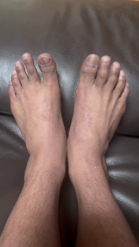 Tengok Kaki Saya