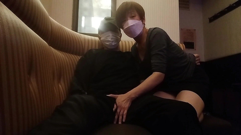 akeieroi: v a karaoke box, kovbojka Benten SEX