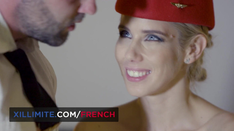 French girls at work: Trio v hotelu se 2 sexy letuškami
