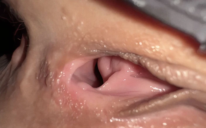 Gigi oficial: Stylish Natural Girl Orgasmic Pussy Close up!