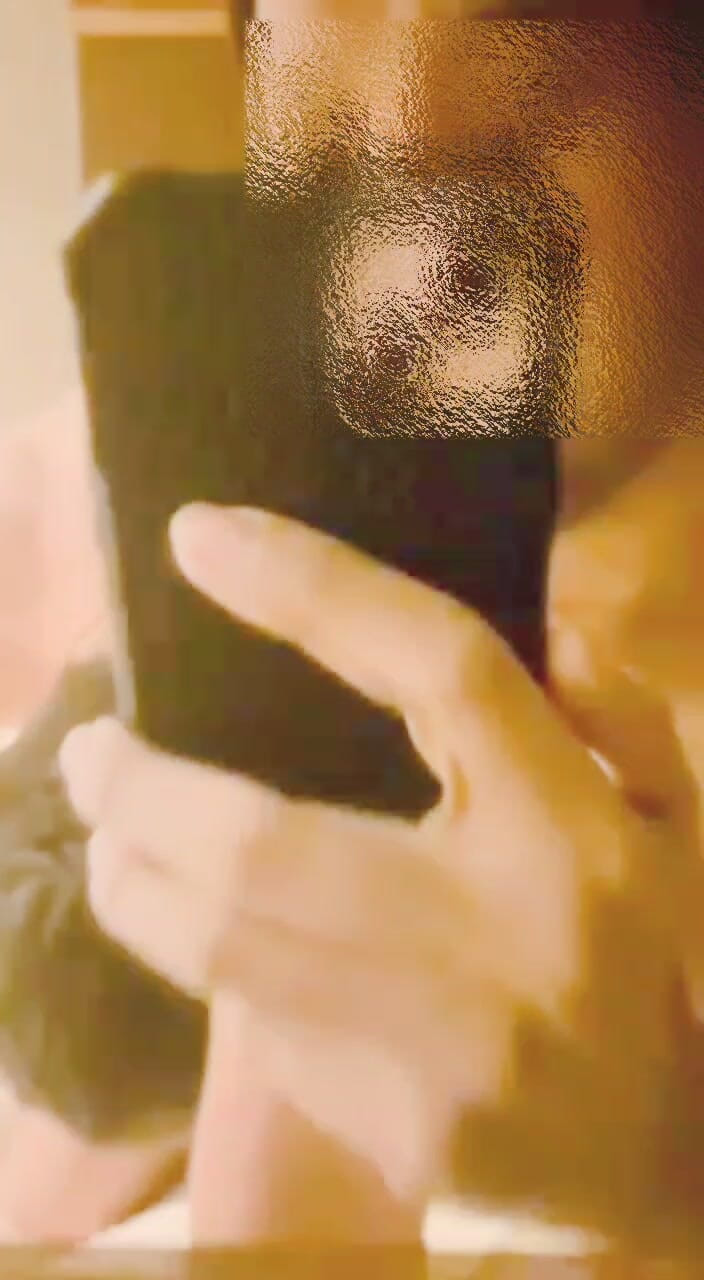 Ivykinky69: Prezervatifsiz çekim ve selfie