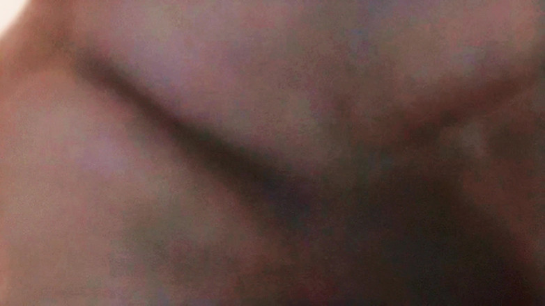 Lily & Theo: Зрелая соседская жена