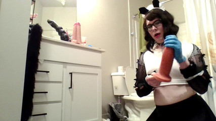 Sissycdslc: 내 보지를 젖게 하는 걸 좋아해