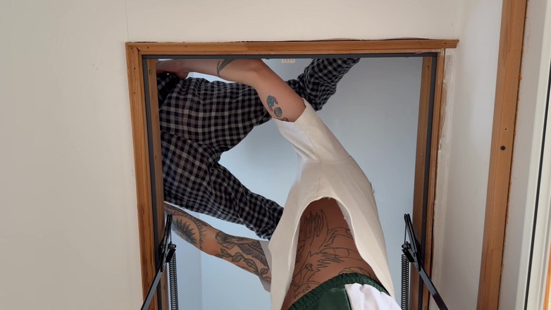 Ethan Lestray: Lelaki comel menghisap zakar besar dan mengambilnya di pantat, kacau...