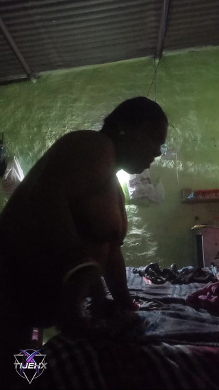 TijehX: Unbefriedigtes Desi Dorf bhabhi fickt mit ihrem Devar