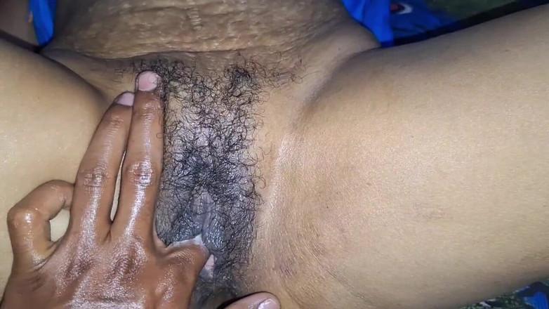 hot suman: 18-jarige stiefzus heeft de stiefbroer hulp nodig voor poesje seks...