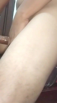 老师第一次干我！拉丁学生喜欢你英语老师的鸡巴。