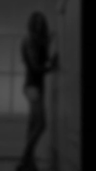 Sissyhusband Pózuje a dildo komplikace