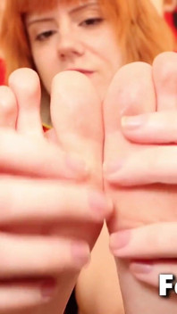 Minnie's Scout Foot Tease