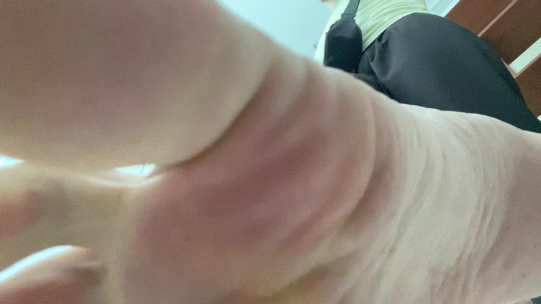 Hunky time: Picior drept, sesiune de scuipat