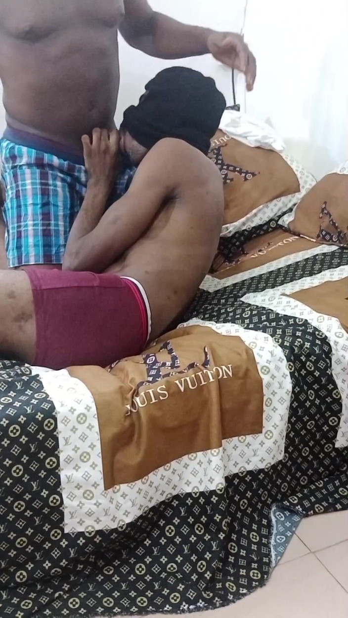 Enigmatic Buoy: 섹스하고 애지중지하는 큰 자지 트윈크