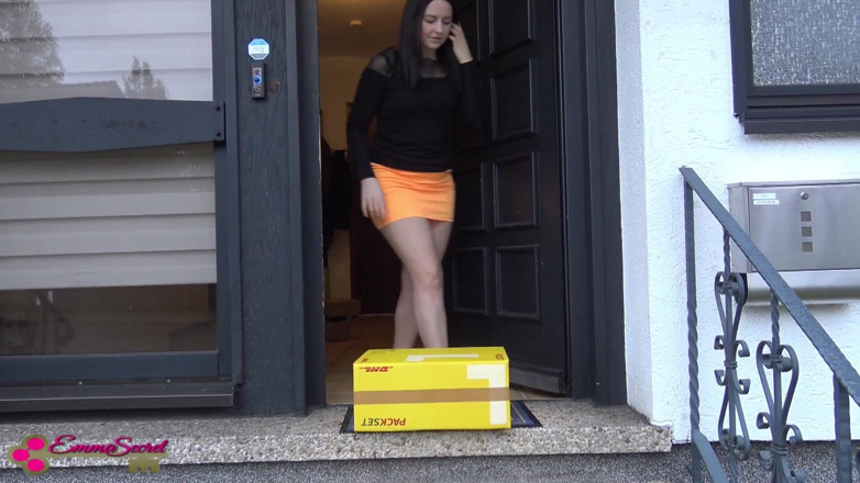 Emma Secret: Wtf?! Bare Quickie with the Postman!