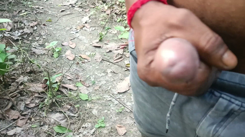 Ranjit Roy: Mature Man Quick Response in Tha Forest.