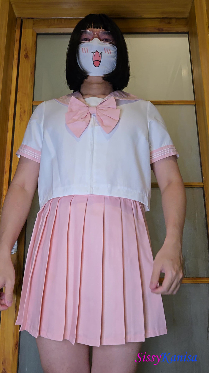 SissyKanisa: Sissy Kanisa's Fitting Room: Experimente Pink Seifuku (uniforme japonês da Faculdade...