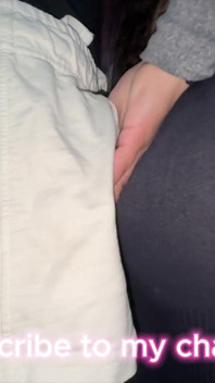 Mädchen Mit Dickem Arsch Packt Den Schwanz Eines Fremden