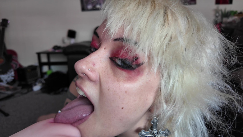 Glitterqueen1999: Sharing Is Caring: My Boss' Stepdaughters - Taboo