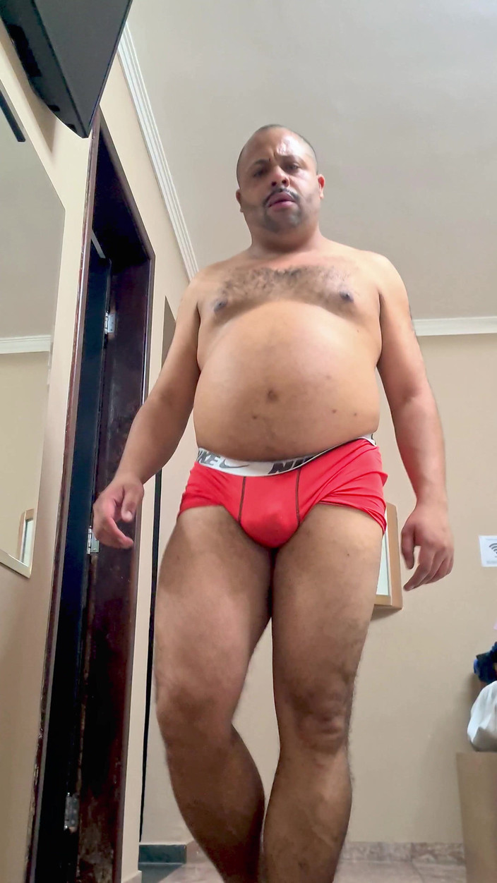 Punchbagplz: Bearzinho black - das POV Fersenerlebnis