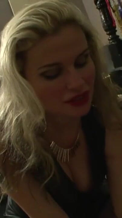 Absolute BDSM films - The original: Humiliating face sitting