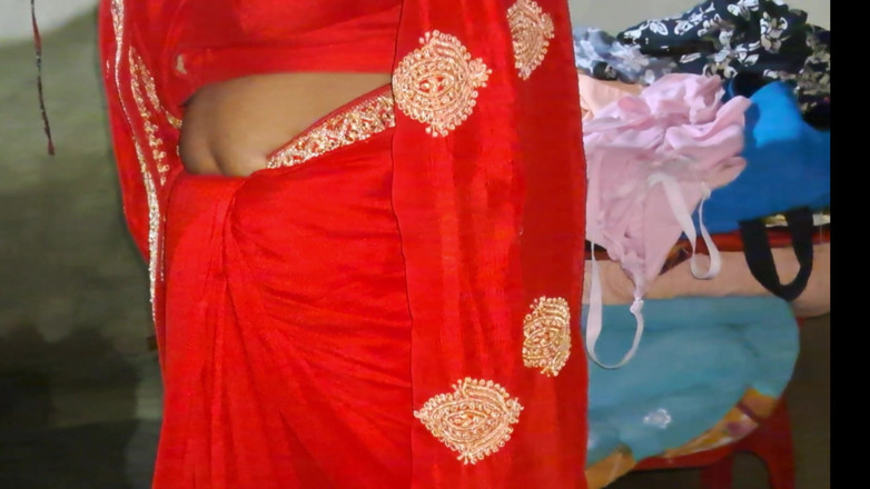 Trilokinath: Bihari Village Bhabhi Dress Change in Home