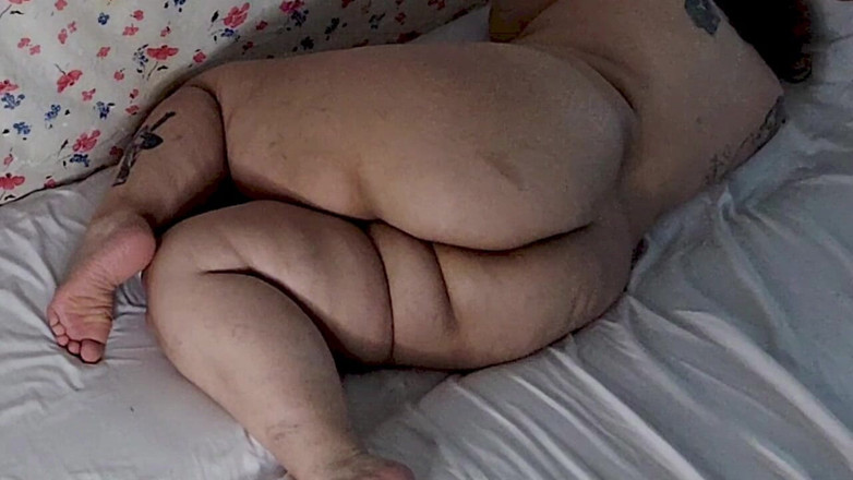 Zina Gabon: Zamężne kobiety zdejmuje prezerwatywę z czarnego faceta