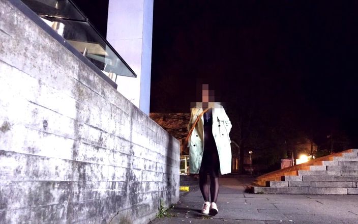Loreley add: Crossdresser 在身体与 penisleeve- messy