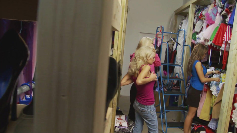 Pervy Studio: ブラックダイヤモンドとヴァレンティナ・ヴェラスクは超セクシーな女たちだ