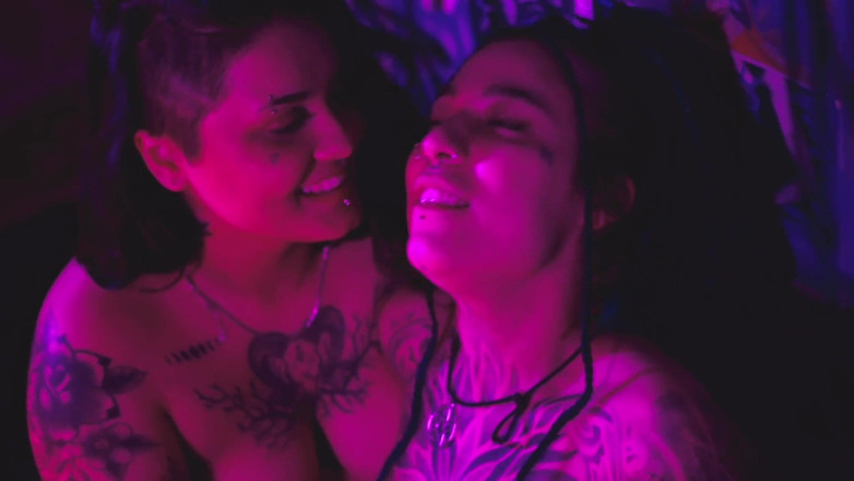 Quente club: Rotten Venus dan D'Louise