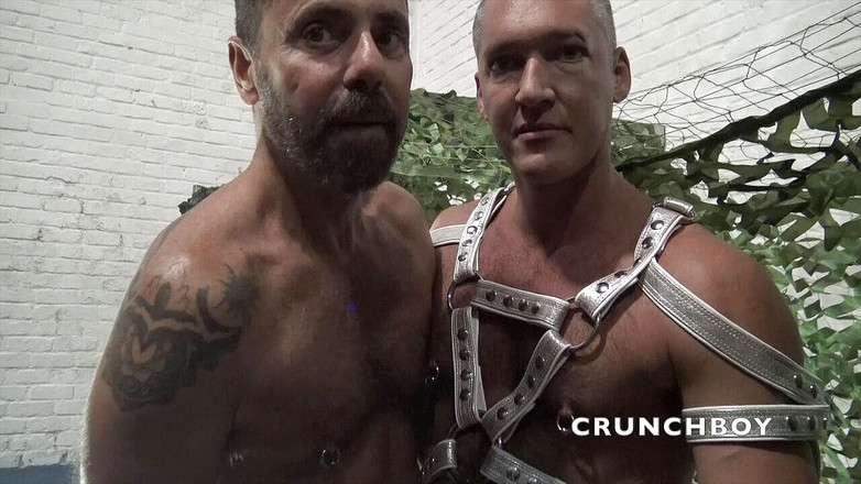 BERLIN BAREBACK CLUB: Steeve Silver fodida duro por Ale Tedesco