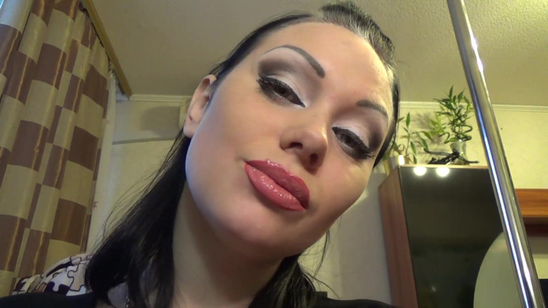 Goddess Misha Goldy: Gentle giantess swallow you alive
