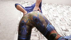 Dream Factory: Culo in leggings blu adorazione