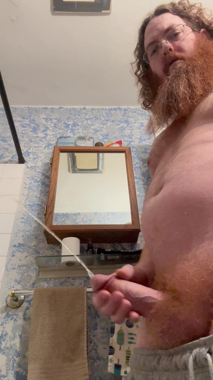 Big Baz: Biraz boşalma, bolca sidik