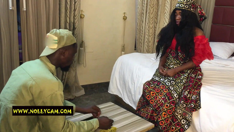 NOLLYCAM AFRICA: Birinin karısı diğer kiracının taze yarağının tadını çıkarıyor