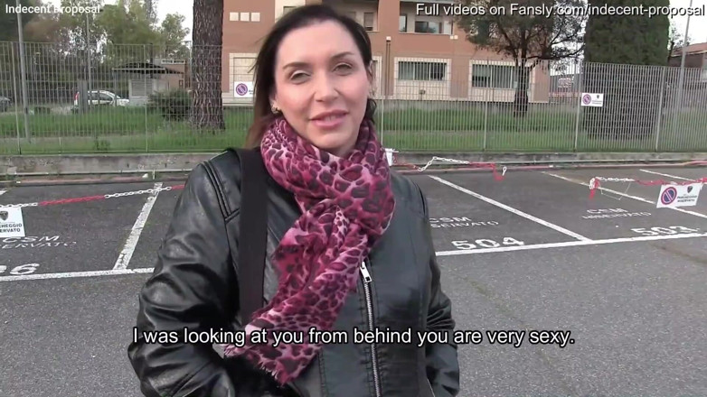 Indecent proposal: Cele mai bune futai - mame sexy căsătorite acceptă o propunere...