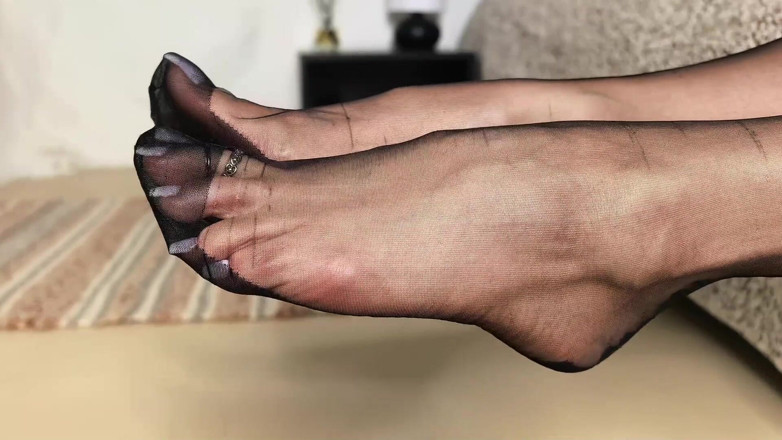 Goddess Lena: Chân nylon &amp; Giày cao gót